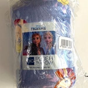 Big One Plush Throw Frozen II